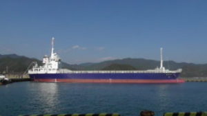 内航運送貨物船 「九十九丸」、 長島港に到着しました。